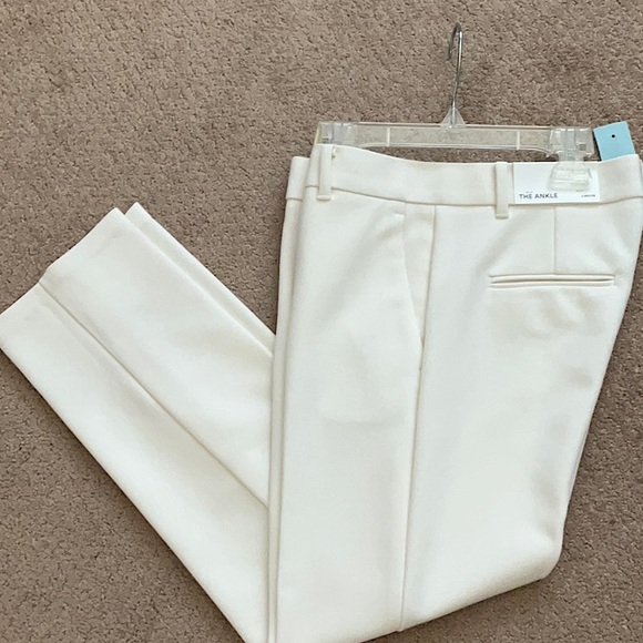 NWT Ann Taylor Winter White Ivory Off-White  Ankle Pants 2P - Picture 4 of 9